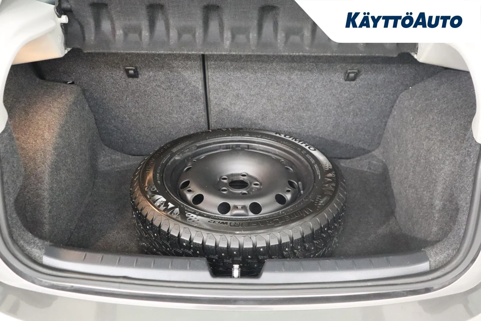 Seat Ibiza BSL-638 carousel image