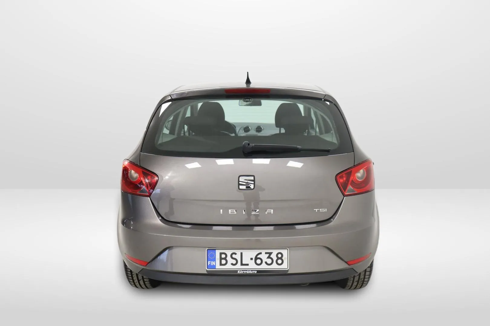 Seat Ibiza BSL-638 carousel image