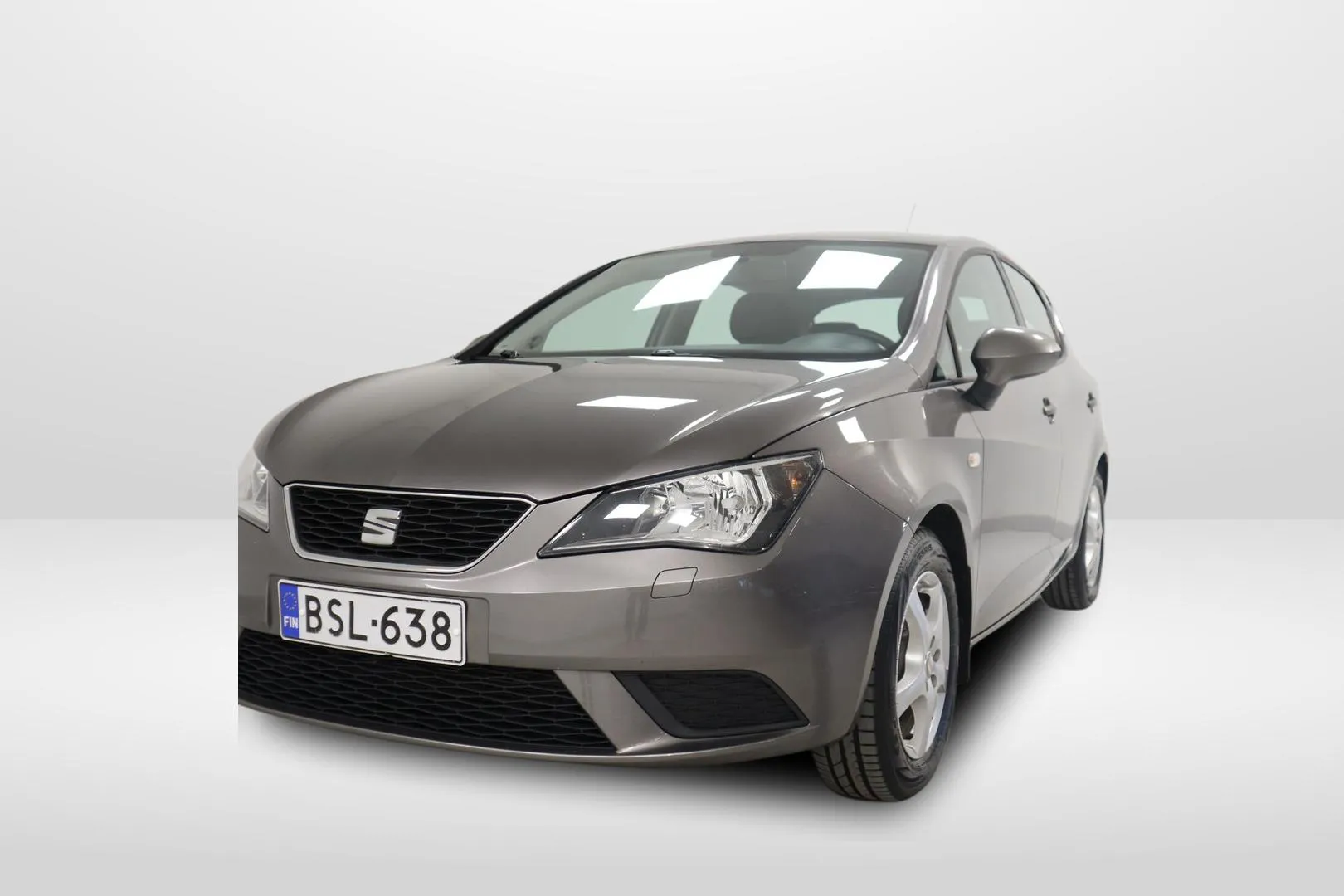 Seat Ibiza BSL-638 carousel image