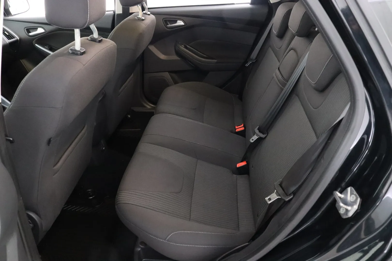 FORD Focus EMC-504 carousel image