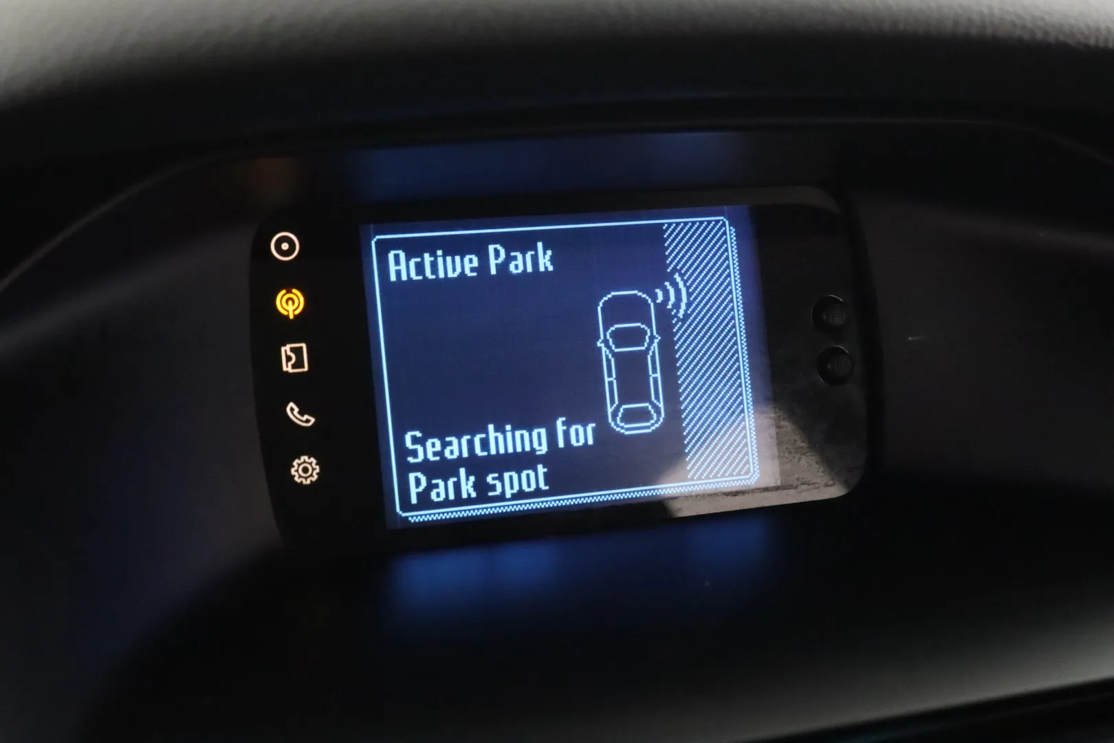 FORD Focus EMC-504 carousel image