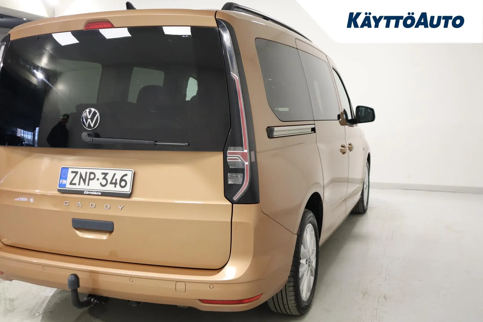 Volkswagen Caddy ZNP-346 carousel image
