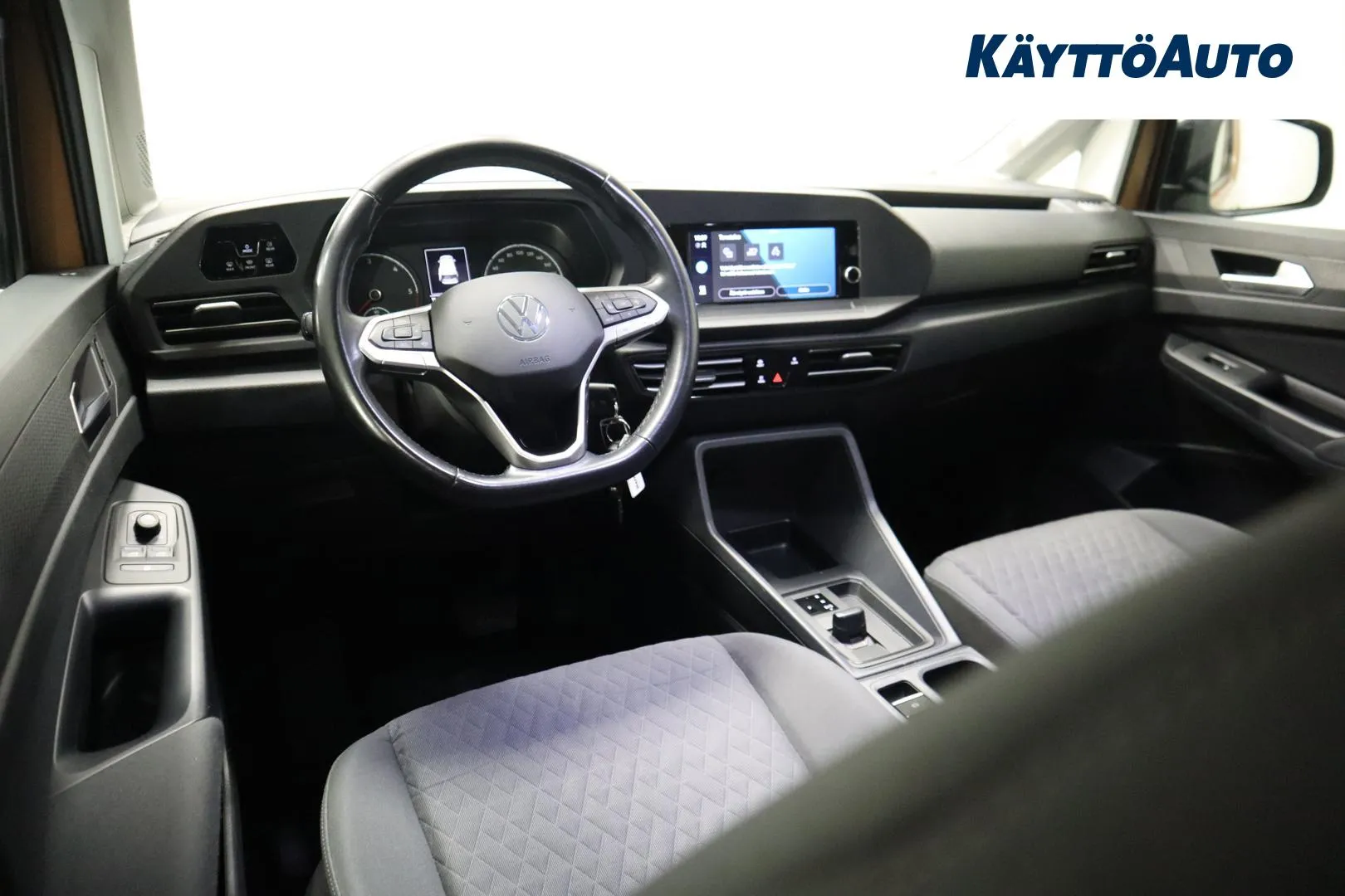 Volkswagen Caddy ZNP-346 carousel image