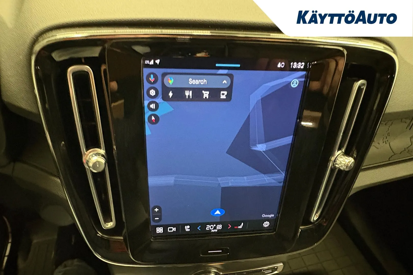 VOLVO XC40 YLY-793 carousel image