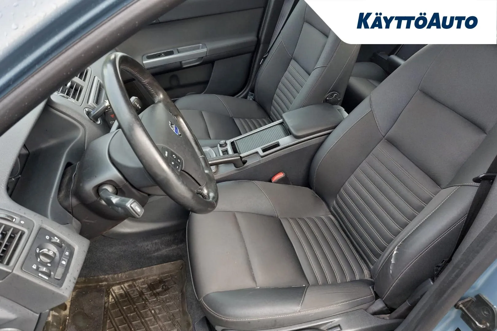 Volvo V50 AMY-855 carousel image