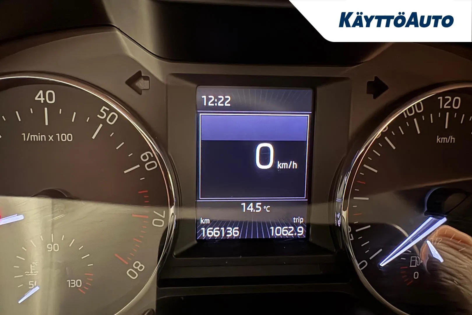 SKODA Octavia OVK-926 carousel image