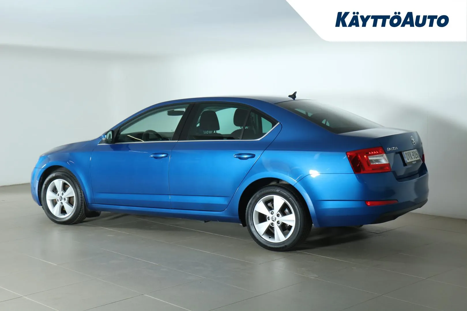 SKODA Octavia OVK-926 carousel image