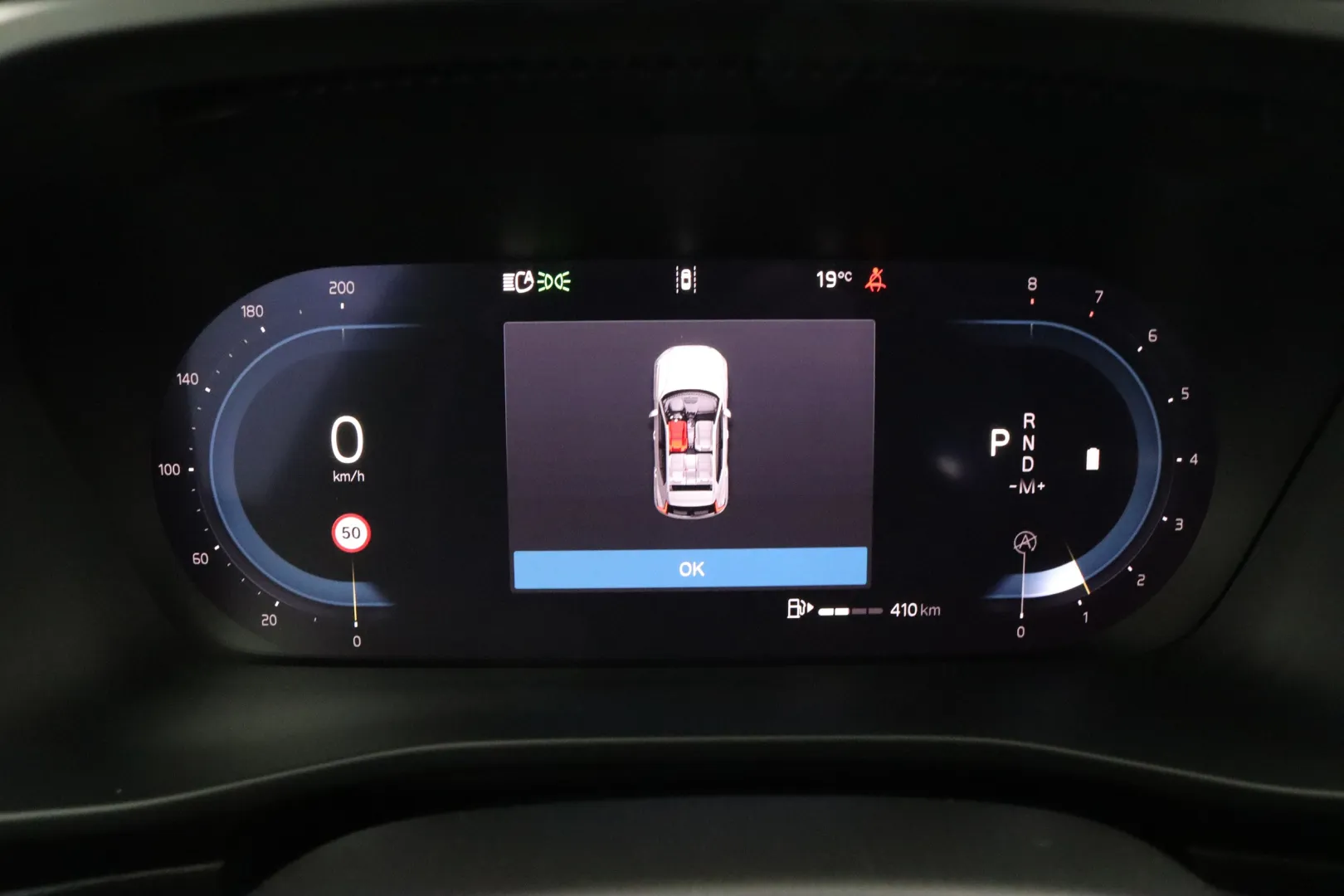 VOLVO XC40 CRU-245 carousel image