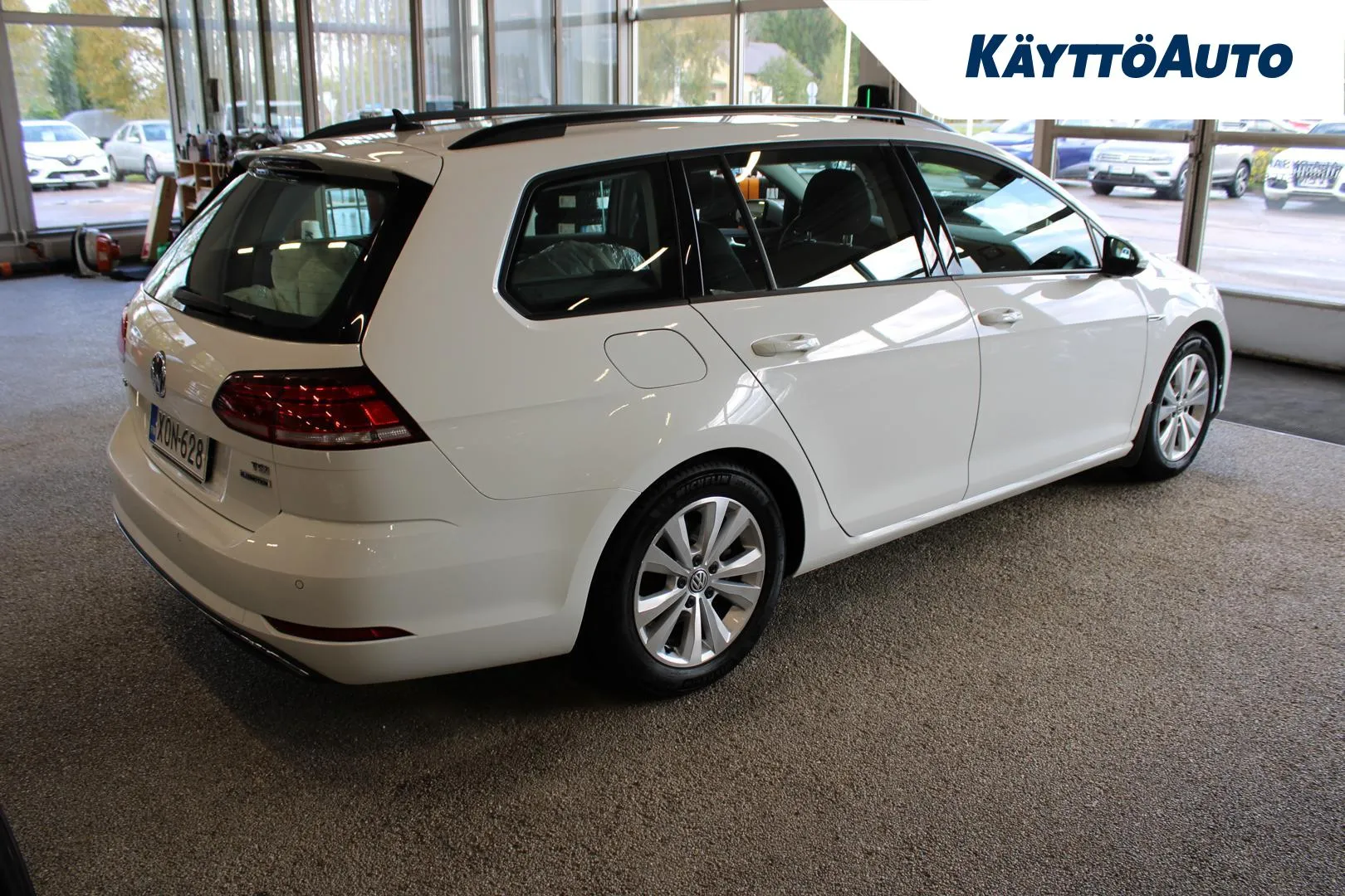 VOLKSWAGEN Golf XON-628 carousel image