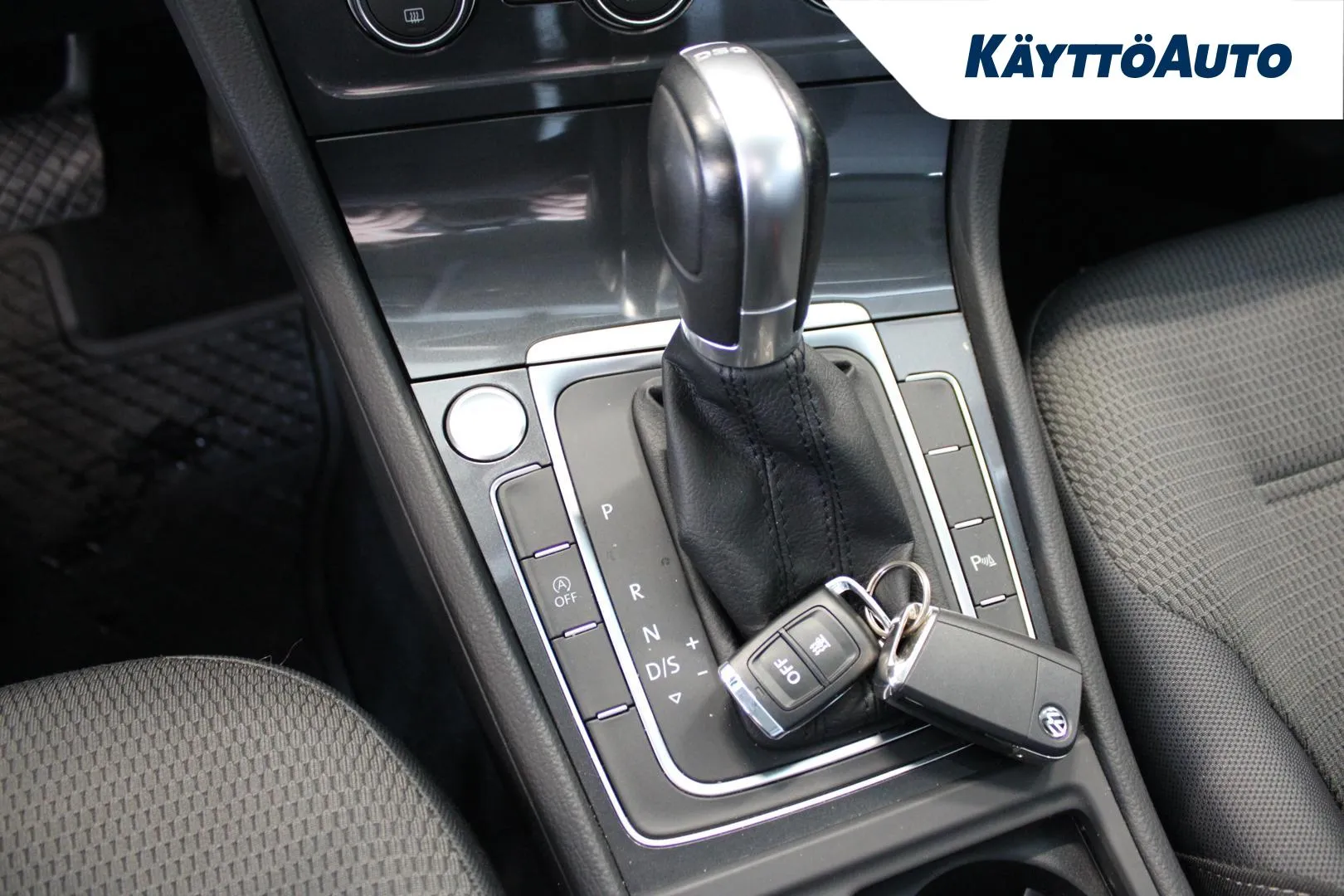 VOLKSWAGEN Golf XON-628 carousel image
