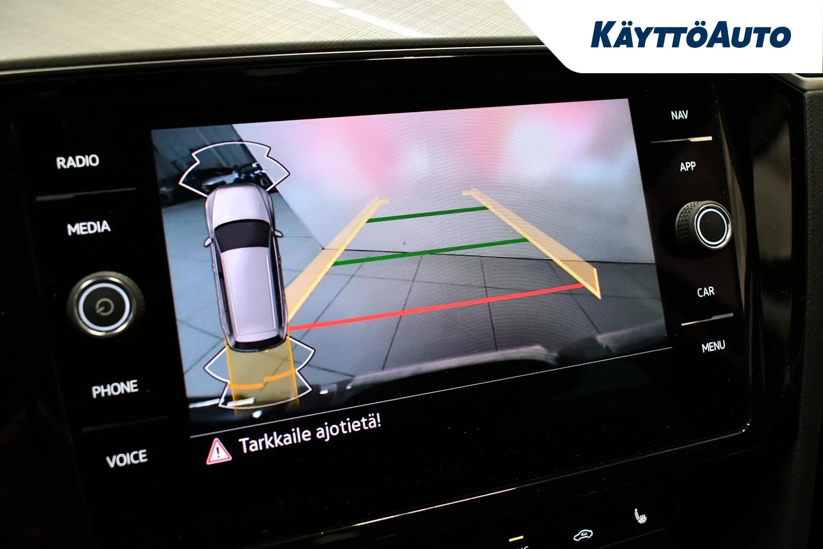 VOLKSWAGEN Passat EUX-847 carousel image