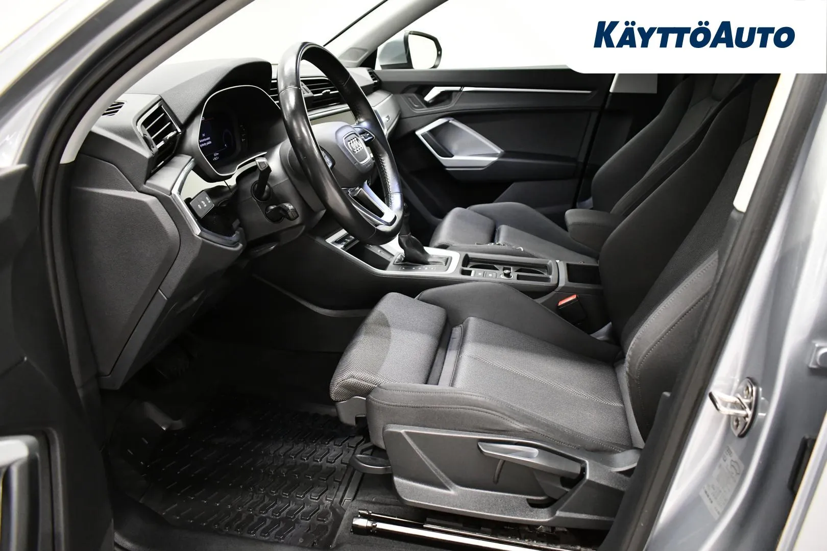 AUDI Q3 ZMV-539 carousel image