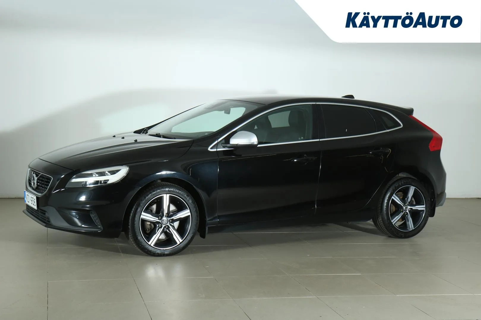 VOLVO V40 VZI-936 carousel image