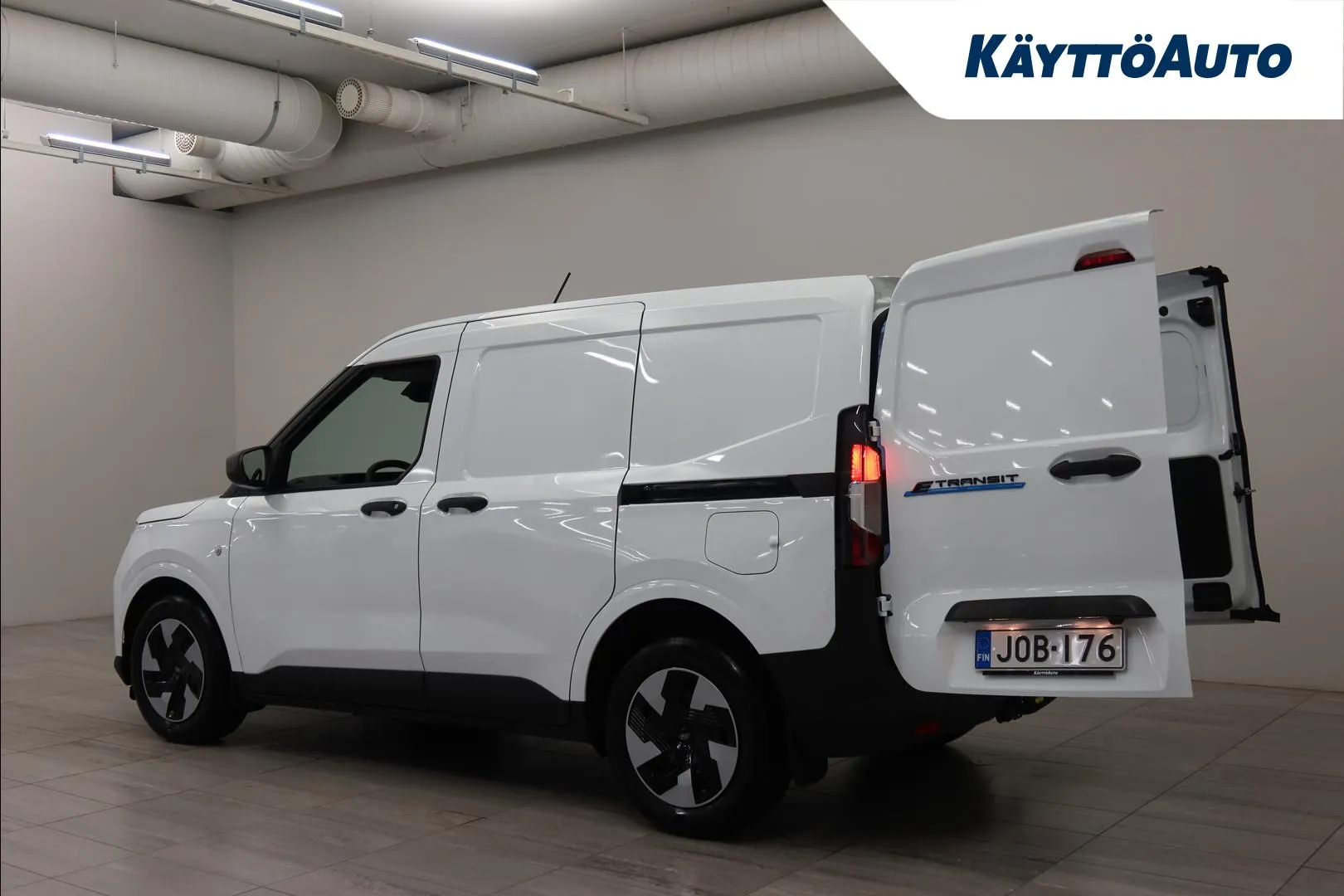 Ford Transit Courier JOB-176 carousel image