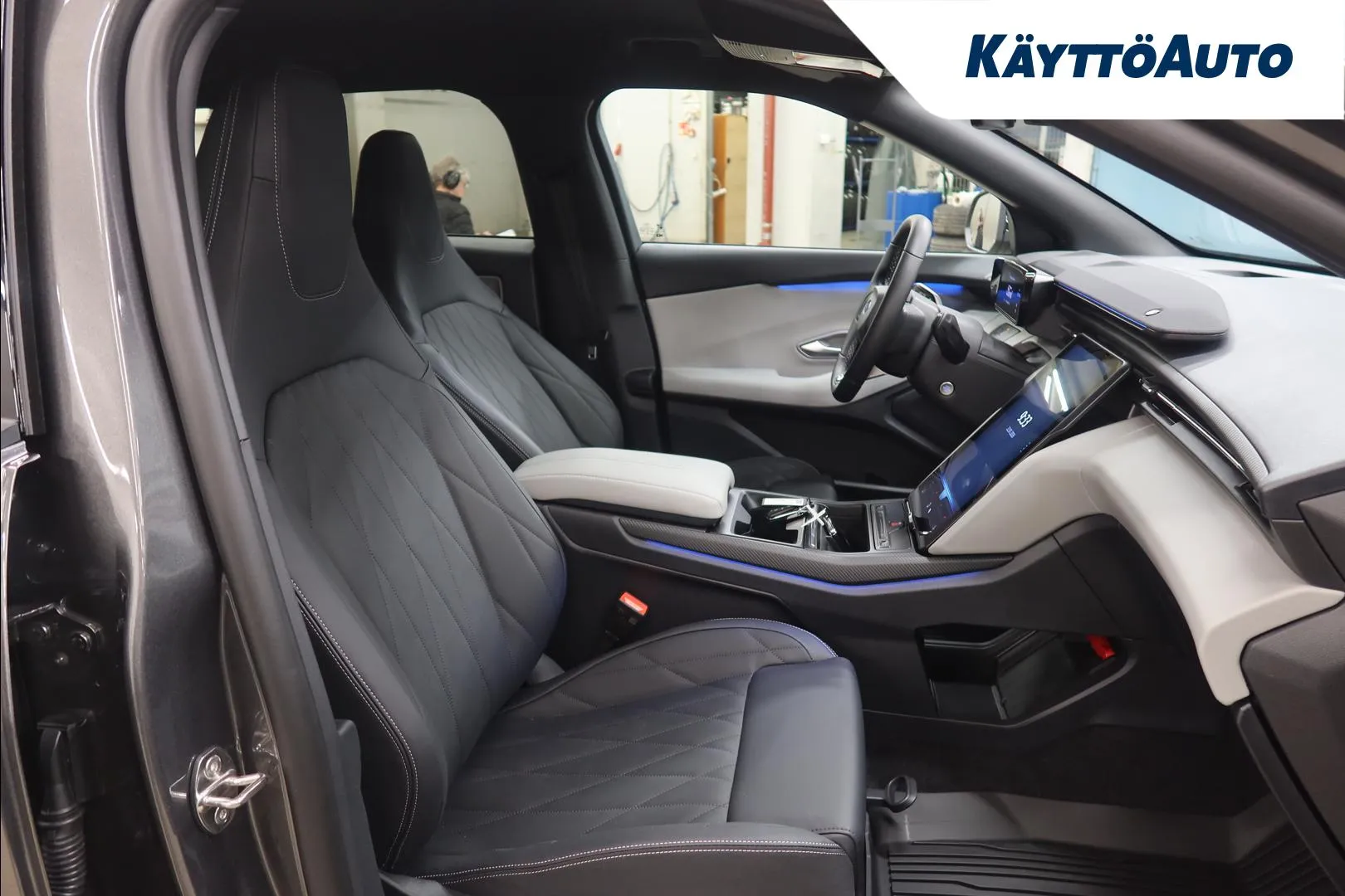 Ford Capri ZPS-552 carousel image