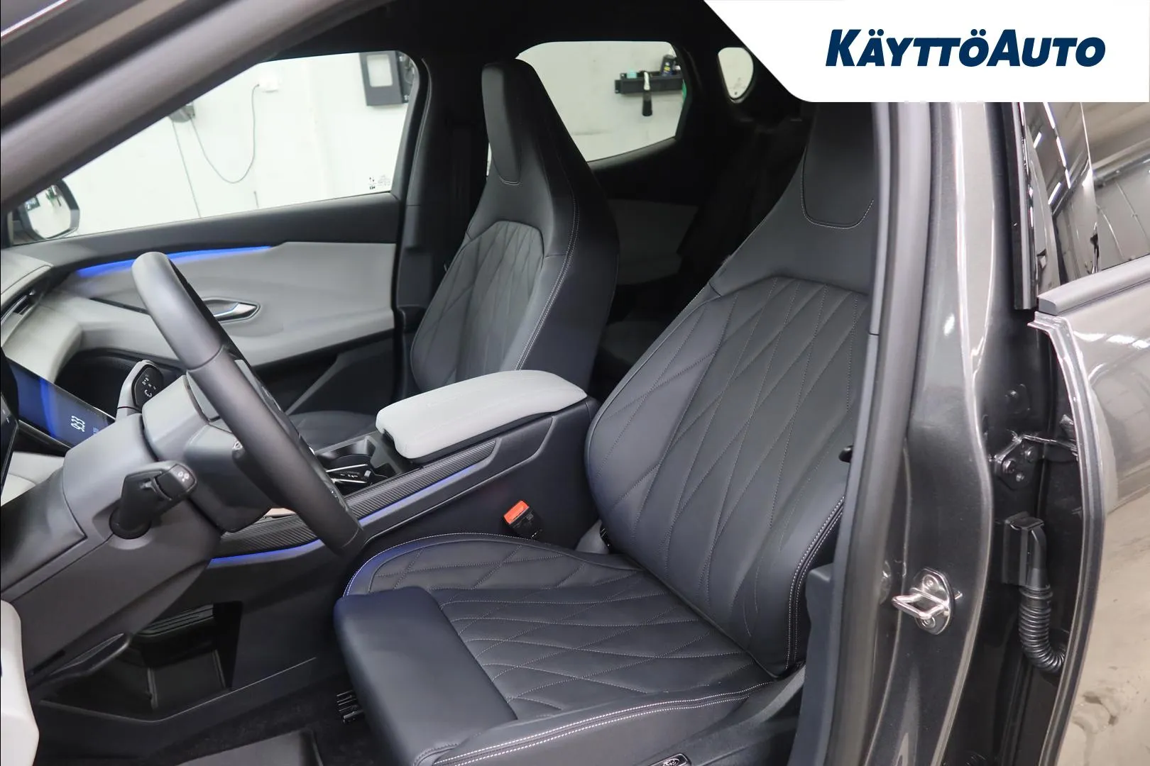 Ford Capri ZPS-552 carousel image