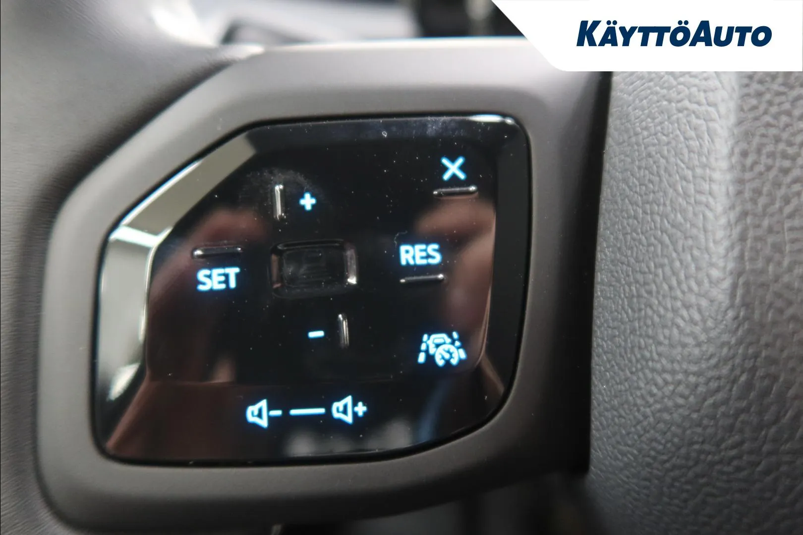 Ford Capri ZPS-552 carousel image