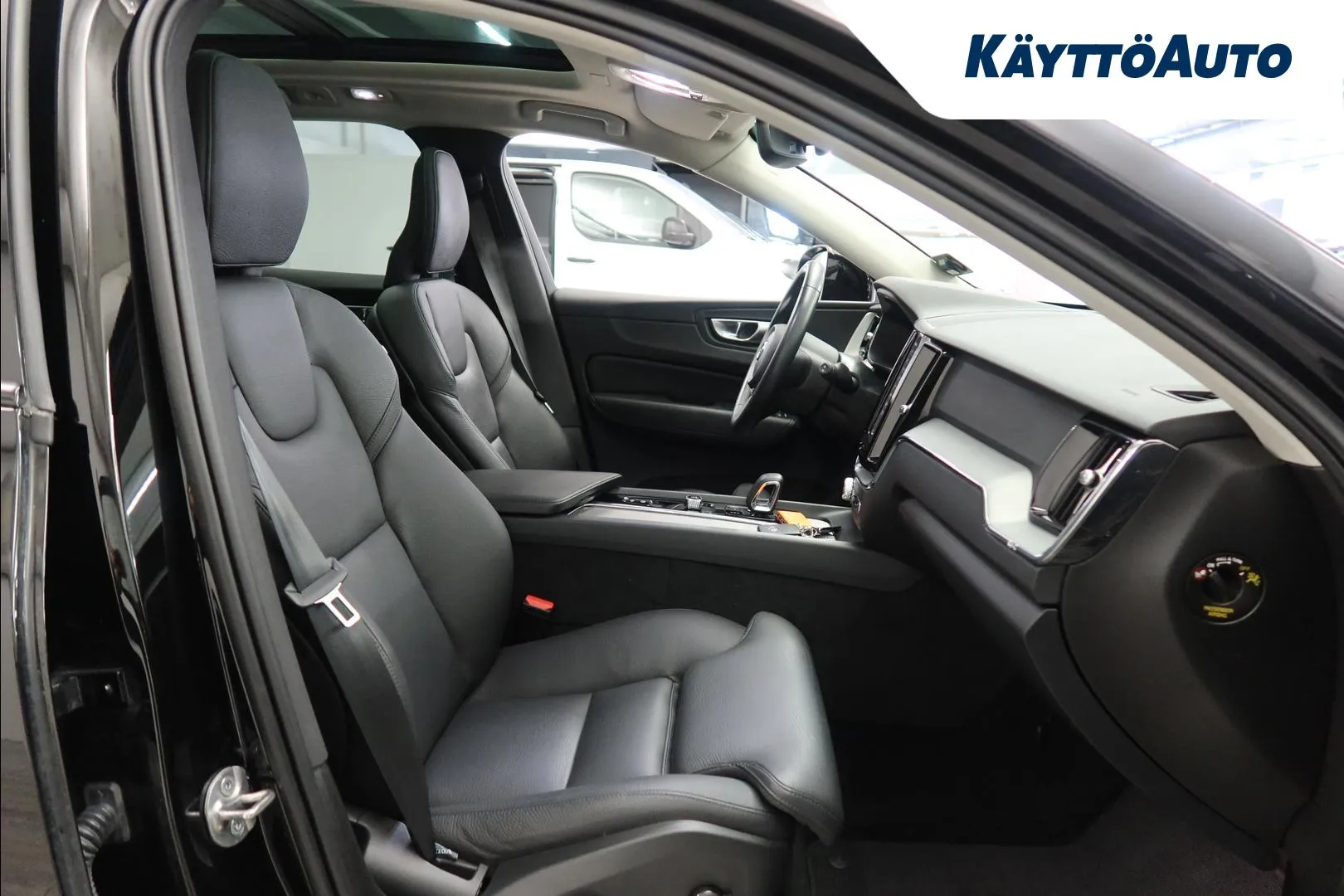 Volvo XC60 EUO-746 carousel image