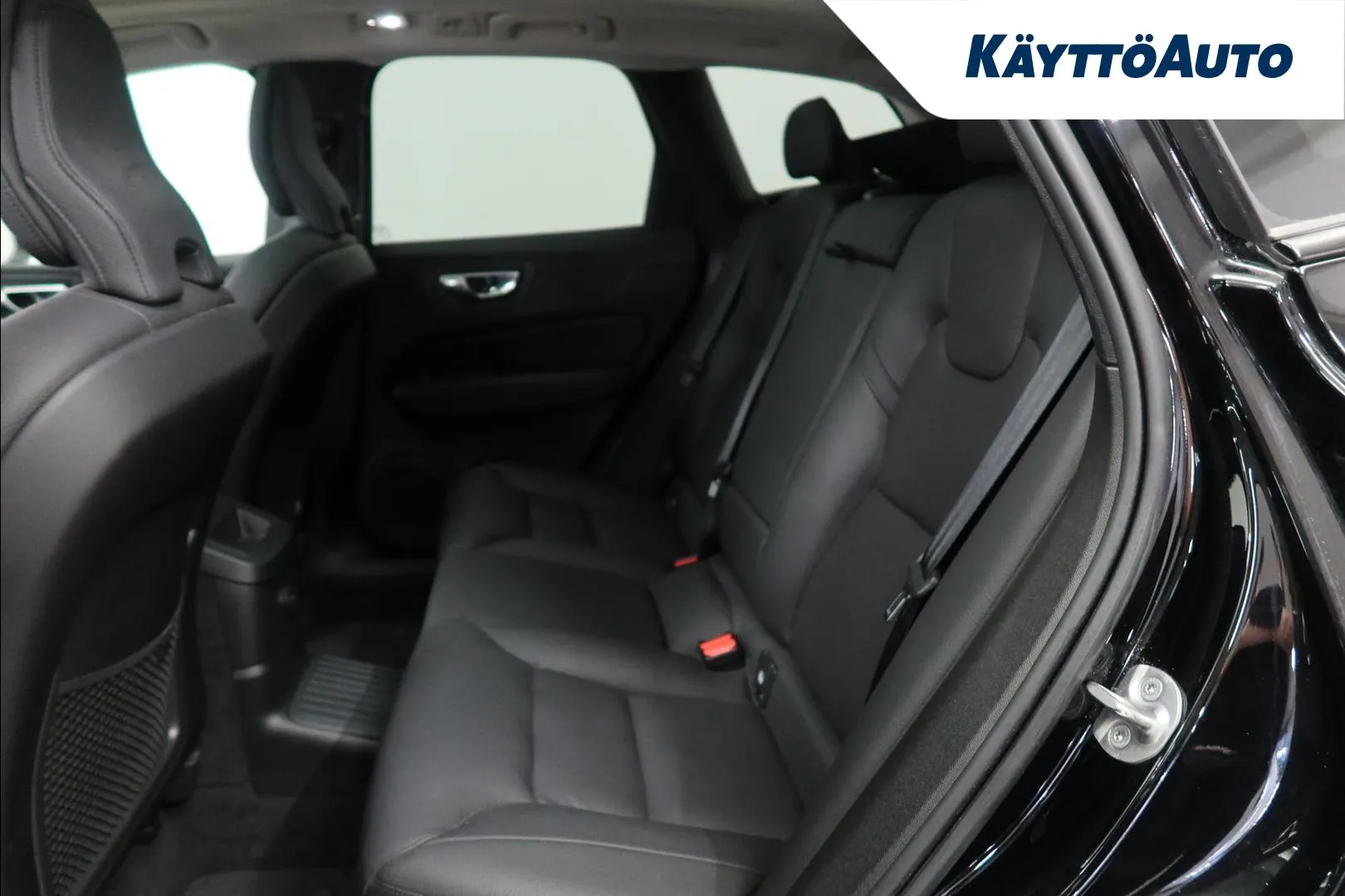 Volvo XC60 EUO-746 carousel image