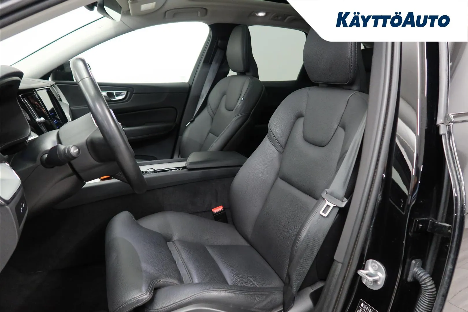 Volvo XC60 EUO-746 carousel image