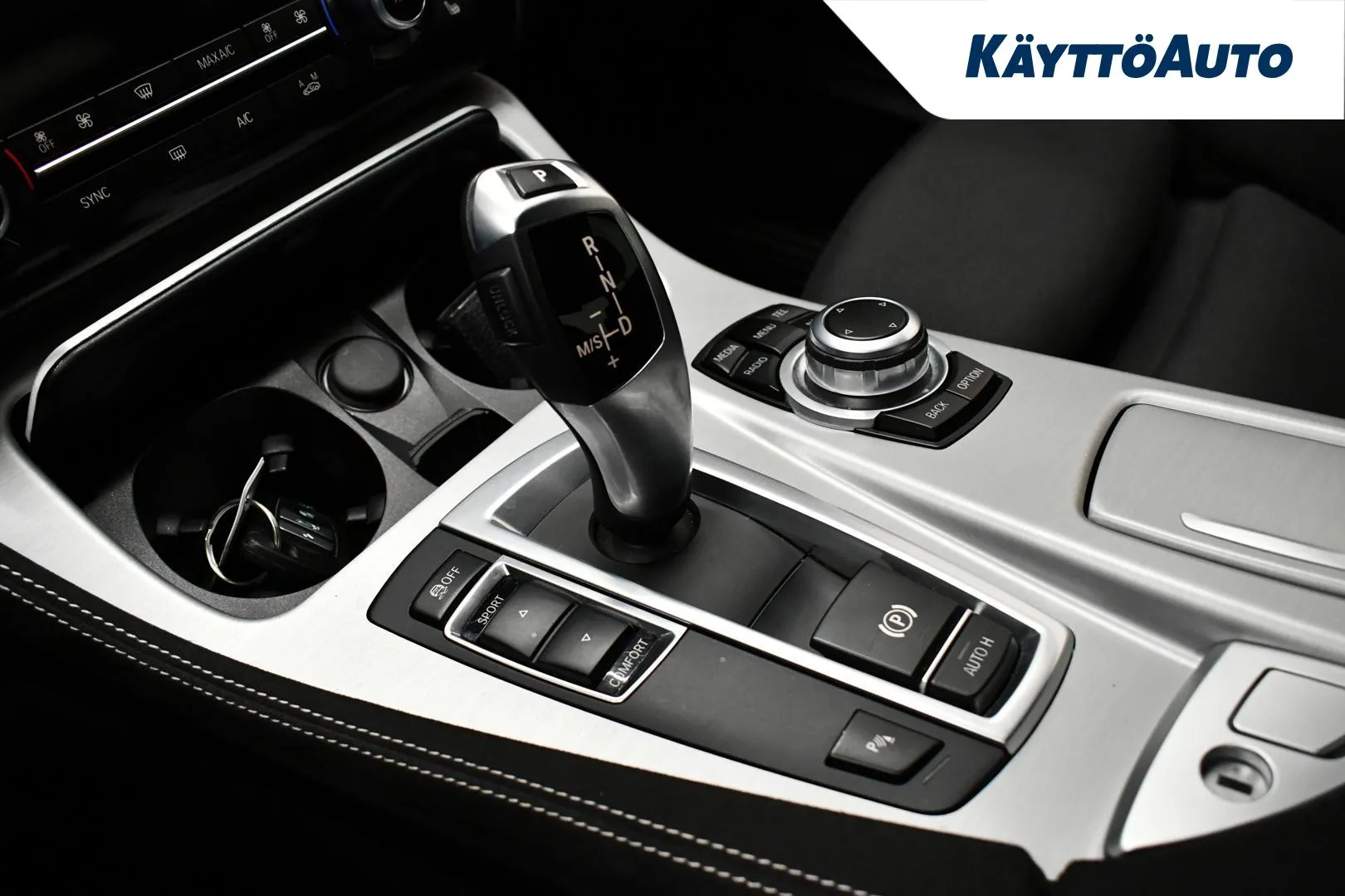 BMW 520 EPX-537 carousel image