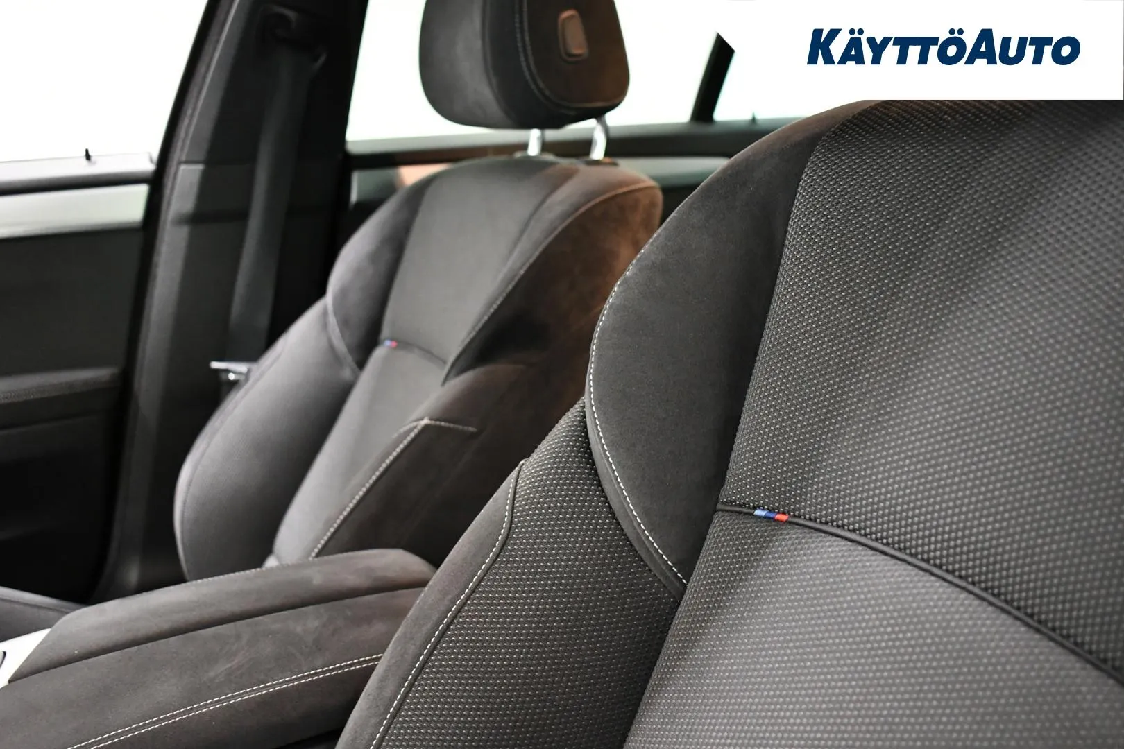 BMW 520 EPX-537 carousel image