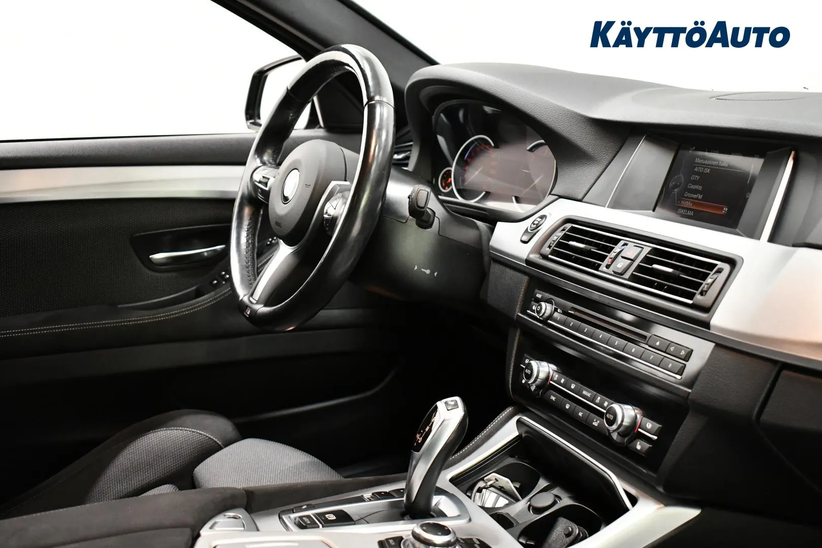 BMW 520 EPX-537 carousel image