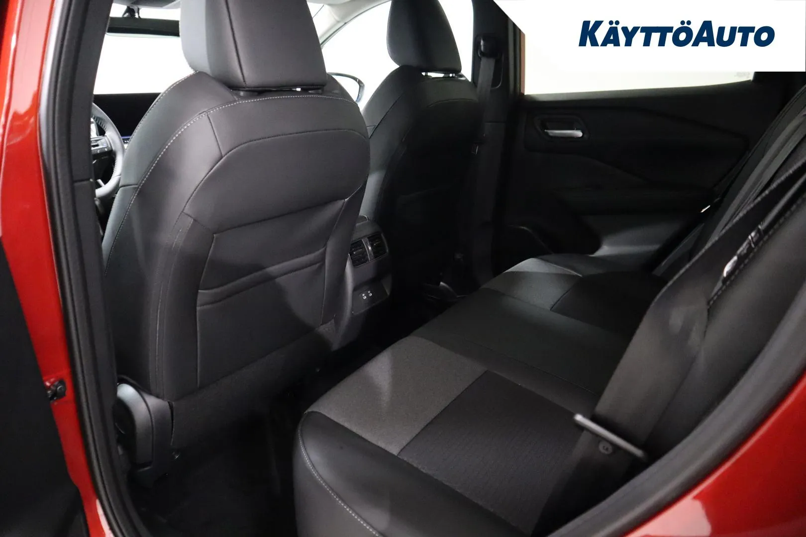 Nissan Qashqai GRN-125 carousel image