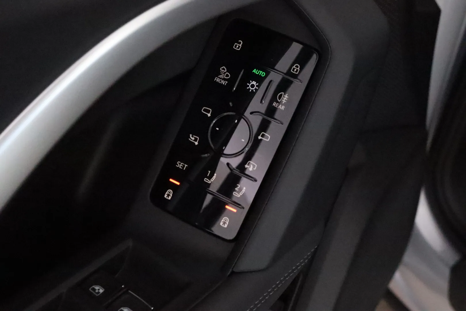 AUDI Q5 ZPS-113 carousel image