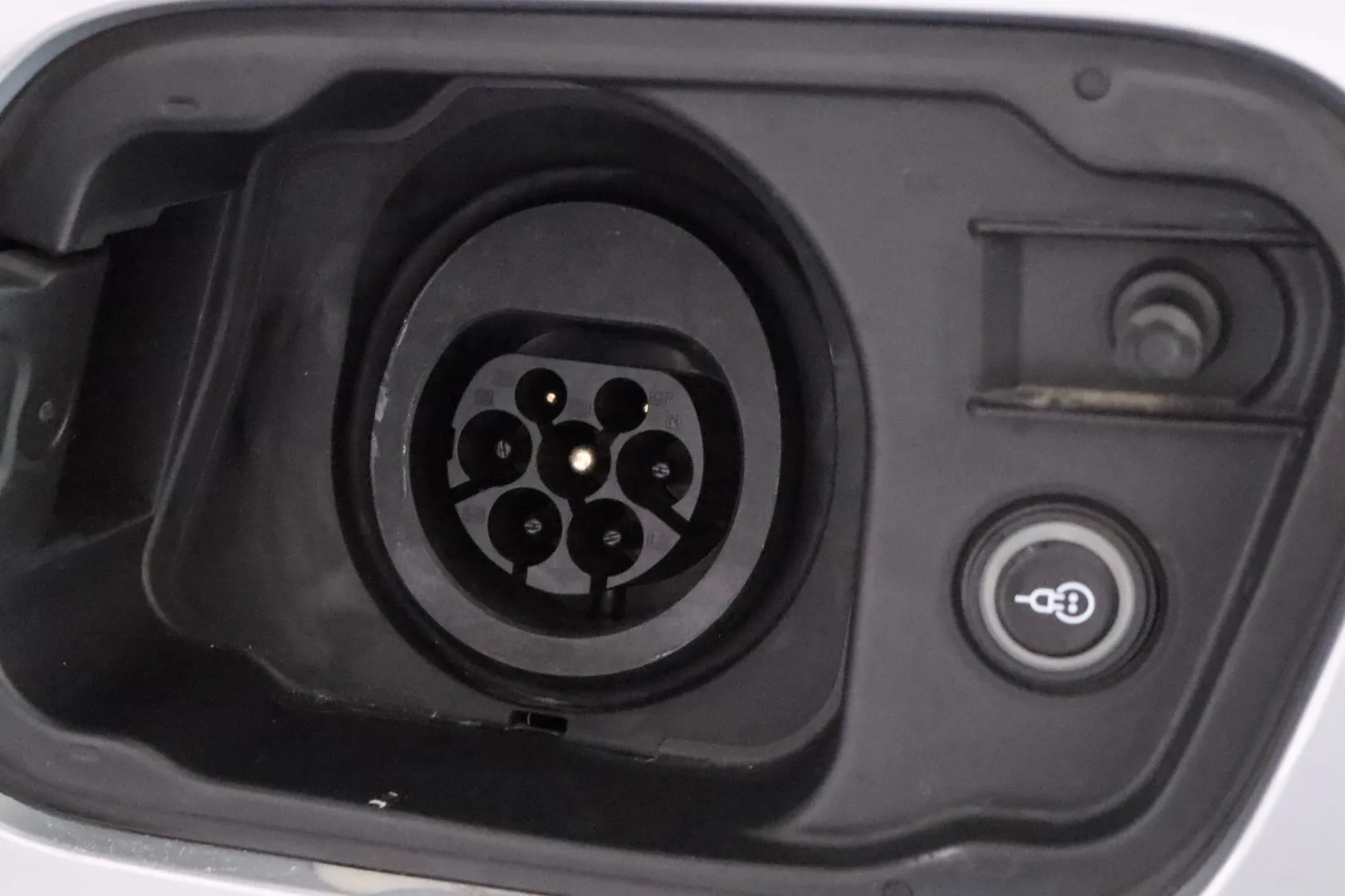 AUDI Q5 ZPS-113 carousel image