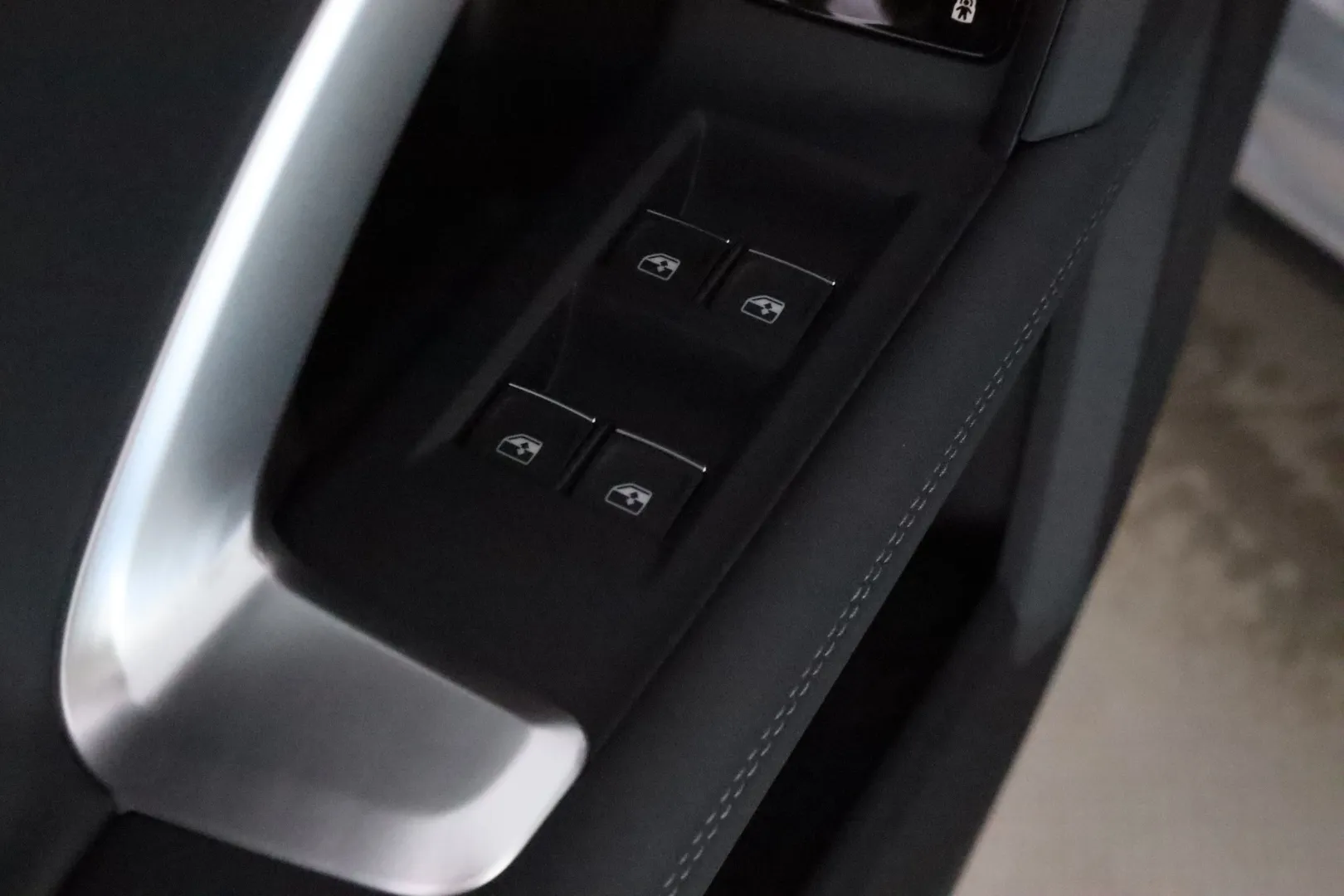 AUDI Q5 ZPS-113 carousel image