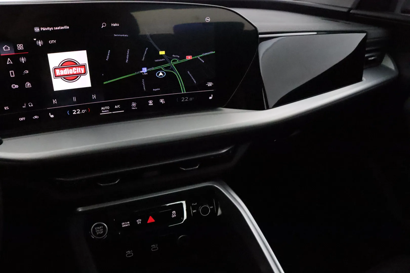 AUDI Q5 ZPS-113 carousel image