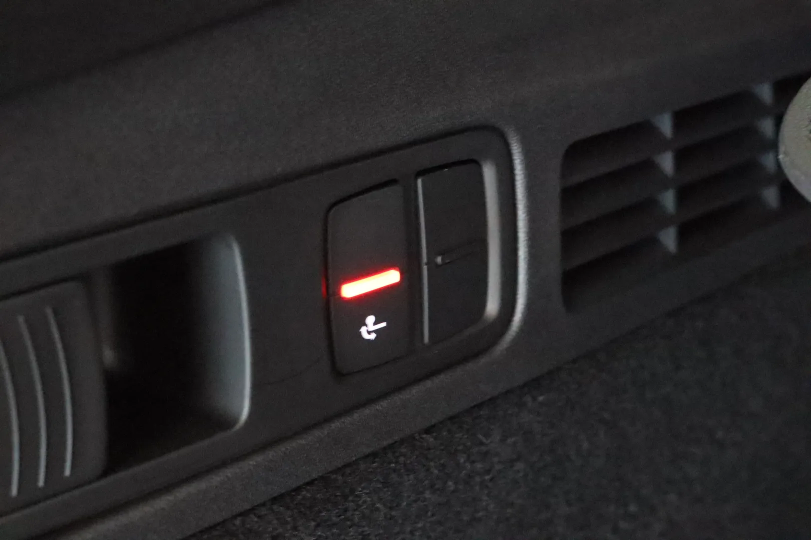 AUDI Q5 ZPS-113 carousel image