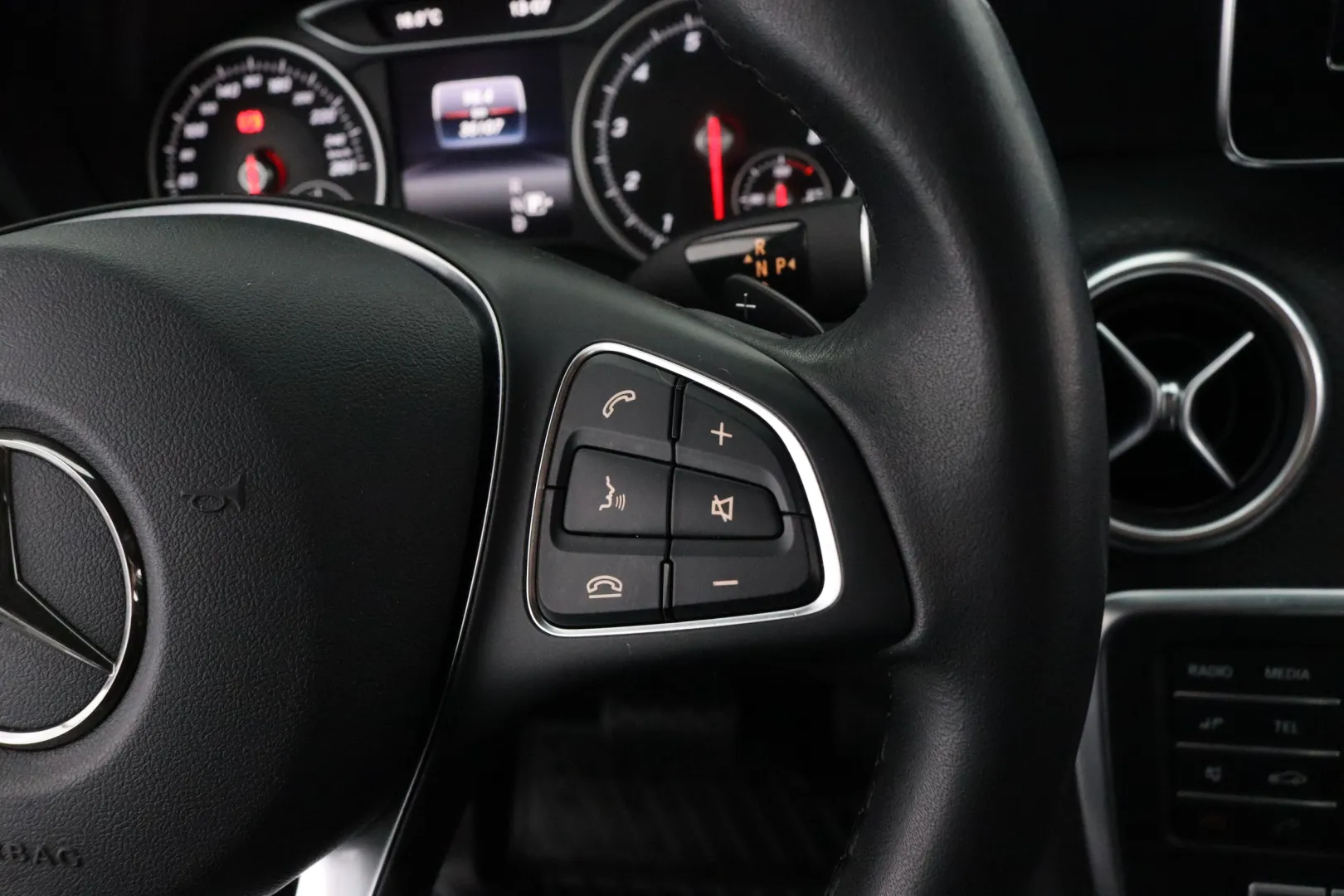 MERCEDES-BENZ A BUX-657 carousel image