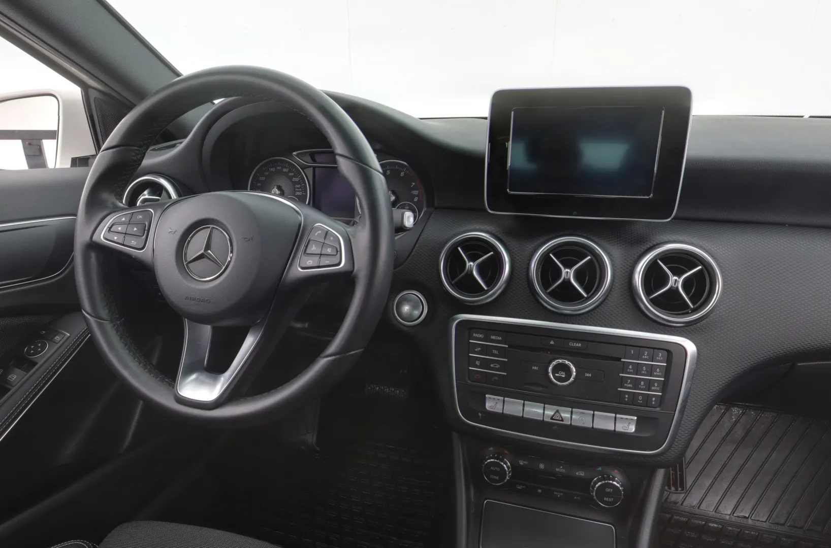 MERCEDES-BENZ A BUX-657 carousel image