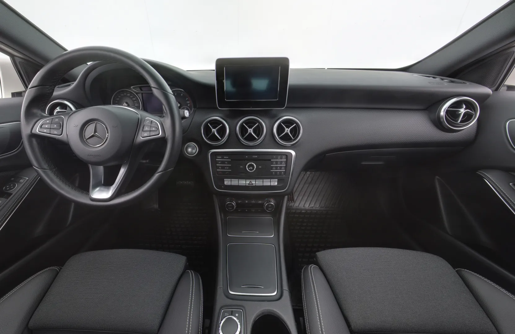 MERCEDES-BENZ A BUX-657 carousel image