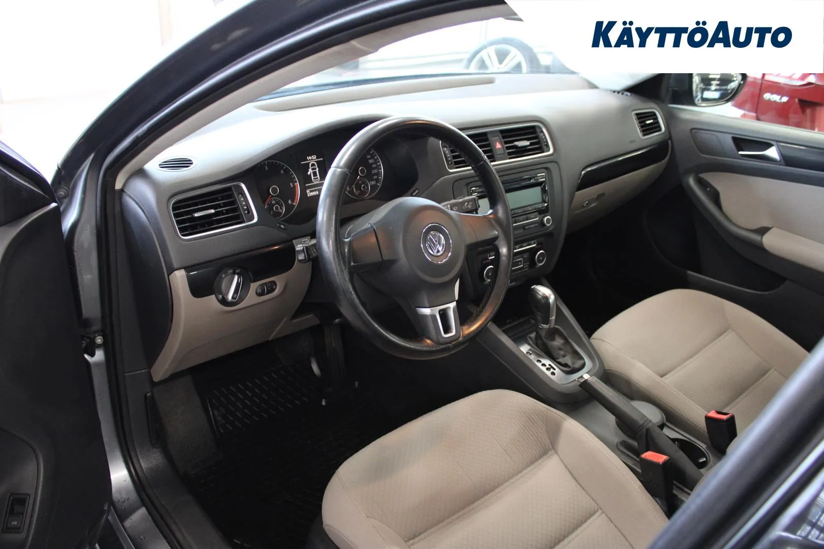 VOLKSWAGEN Jetta ELX-804 carousel image