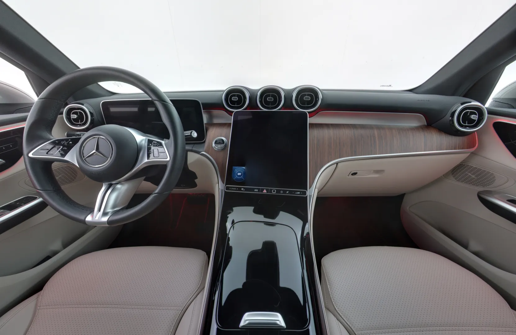 MERCEDES-BENZ GLC KUP-947 carousel image