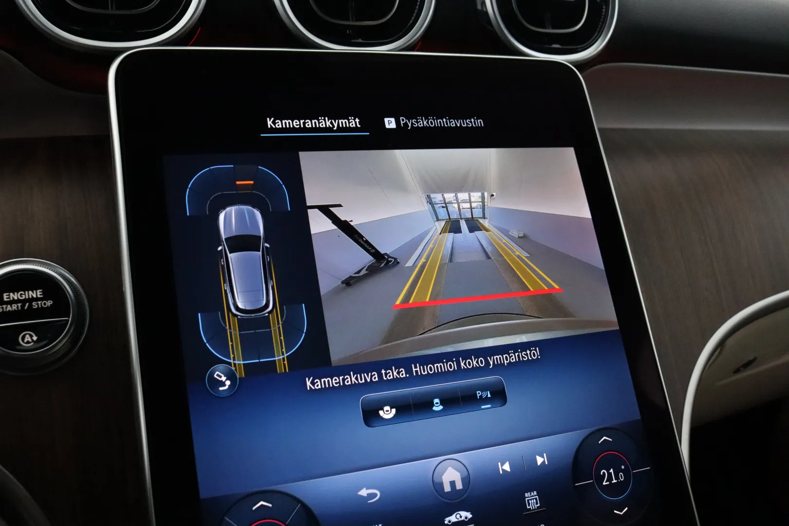 MERCEDES-BENZ GLC KUP-947 carousel image