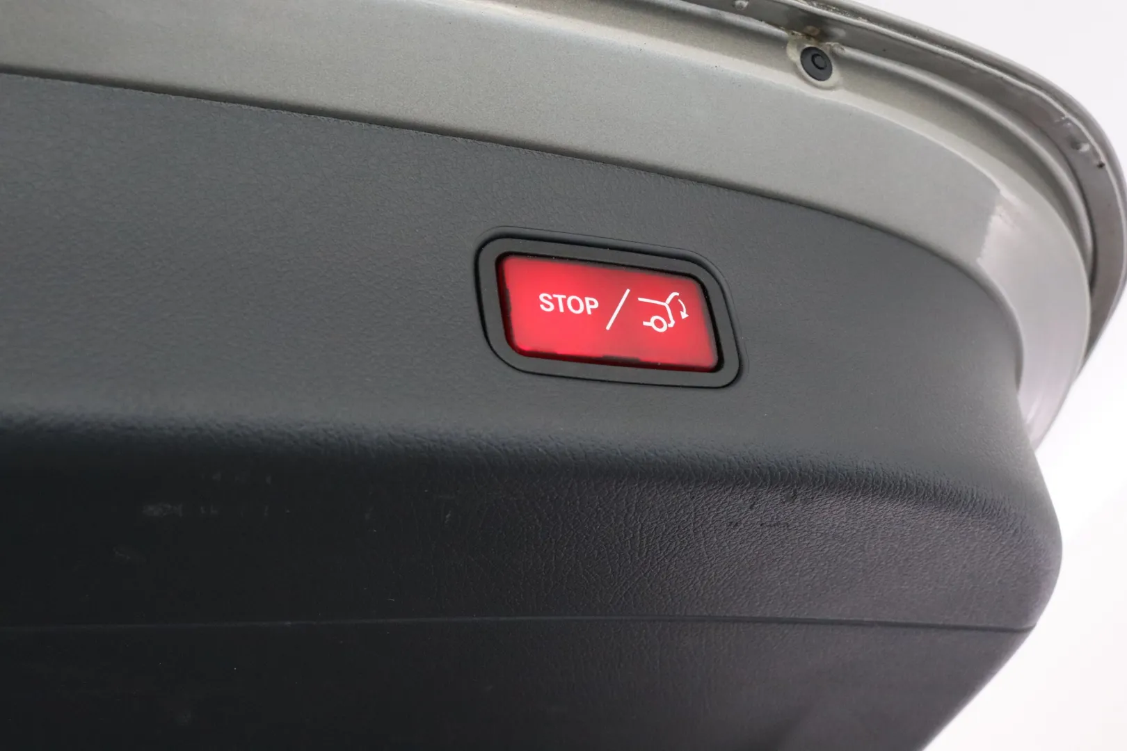 MERCEDES-BENZ GLC KUP-947 carousel image