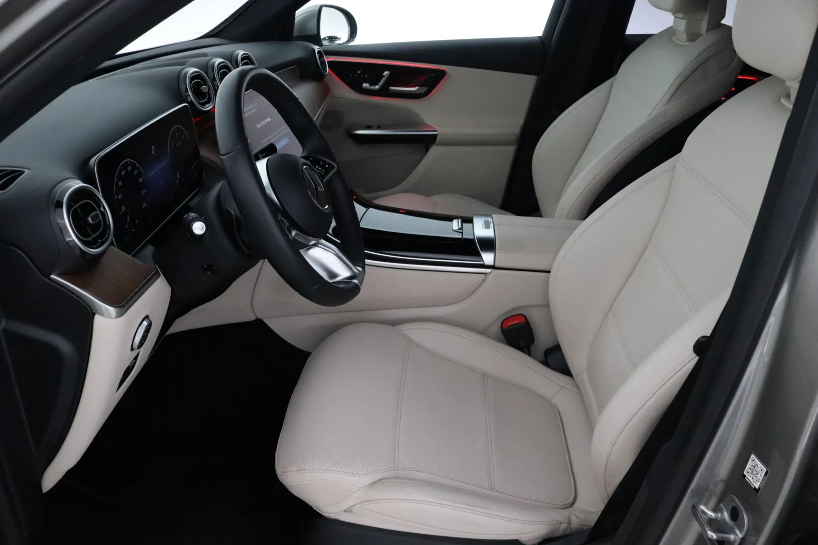 MERCEDES-BENZ GLC KUP-947 carousel image