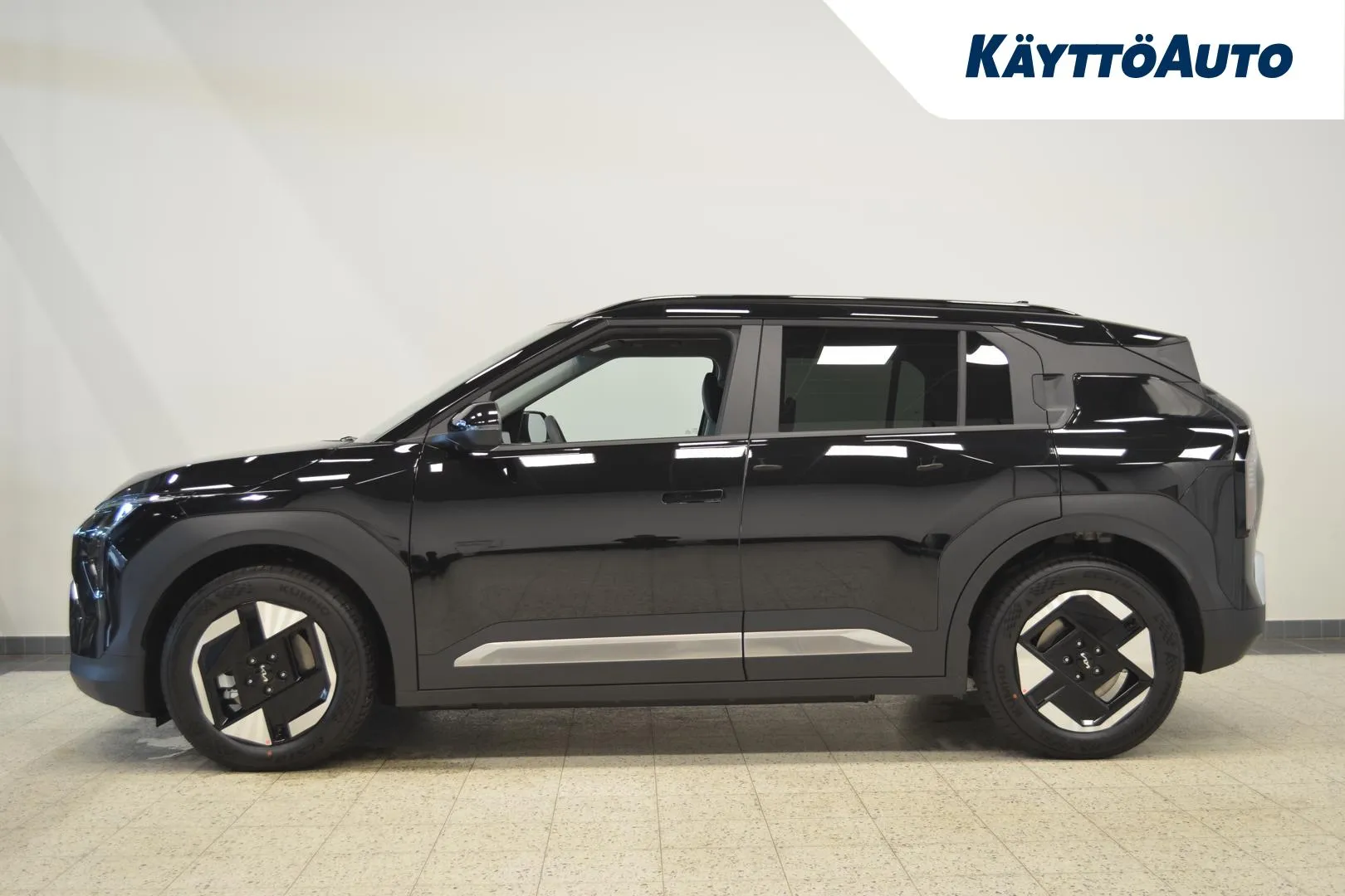 Kia EV3 CSM-717 carousel image