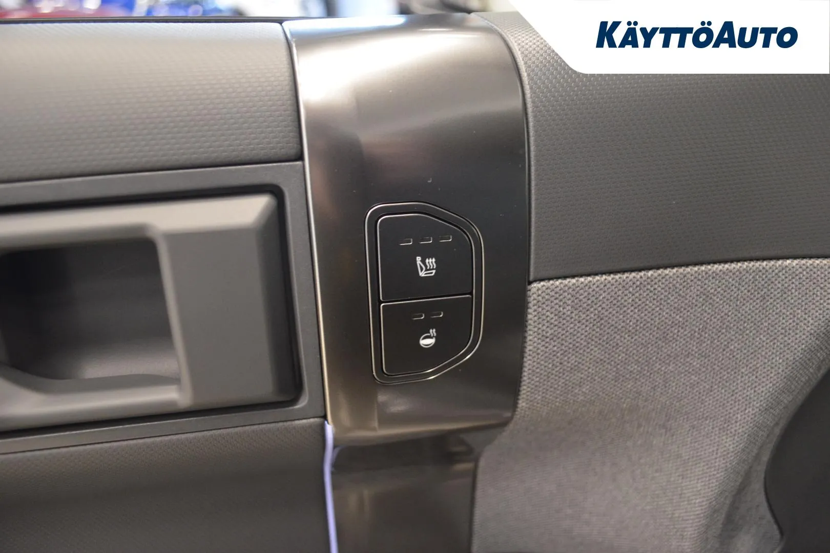 Kia EV3 CSM-717 carousel image