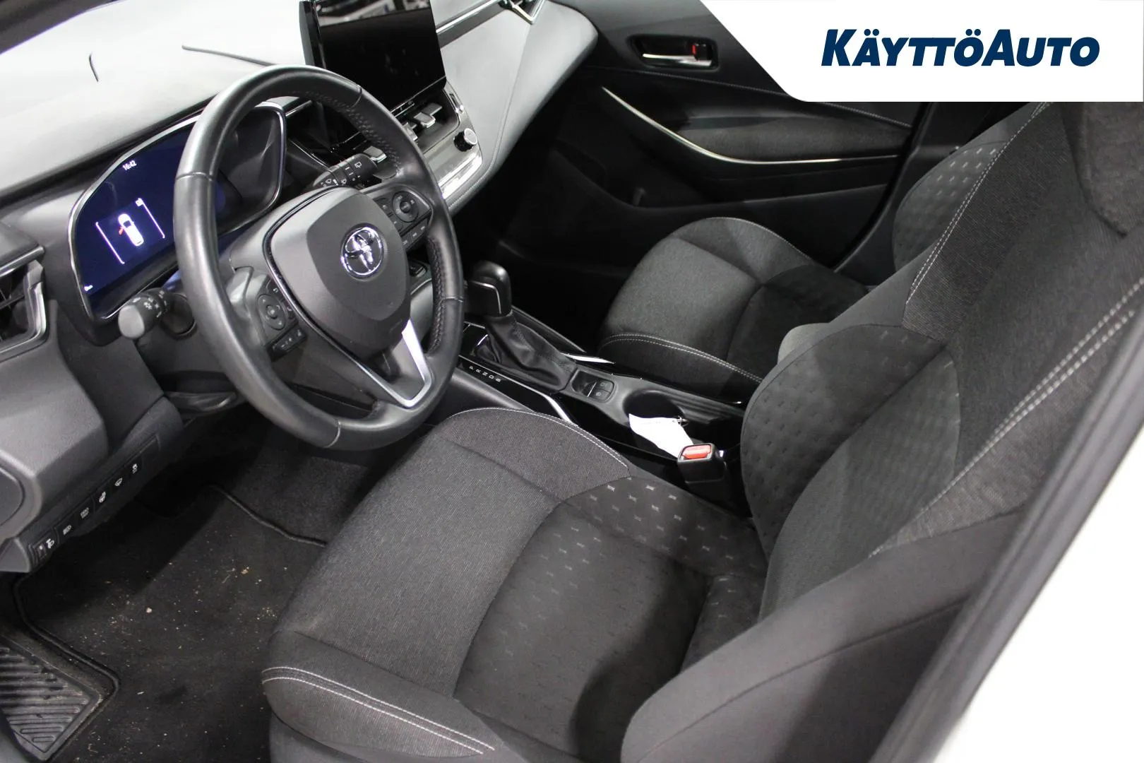 TOYOTA Corolla CRS-415 carousel image