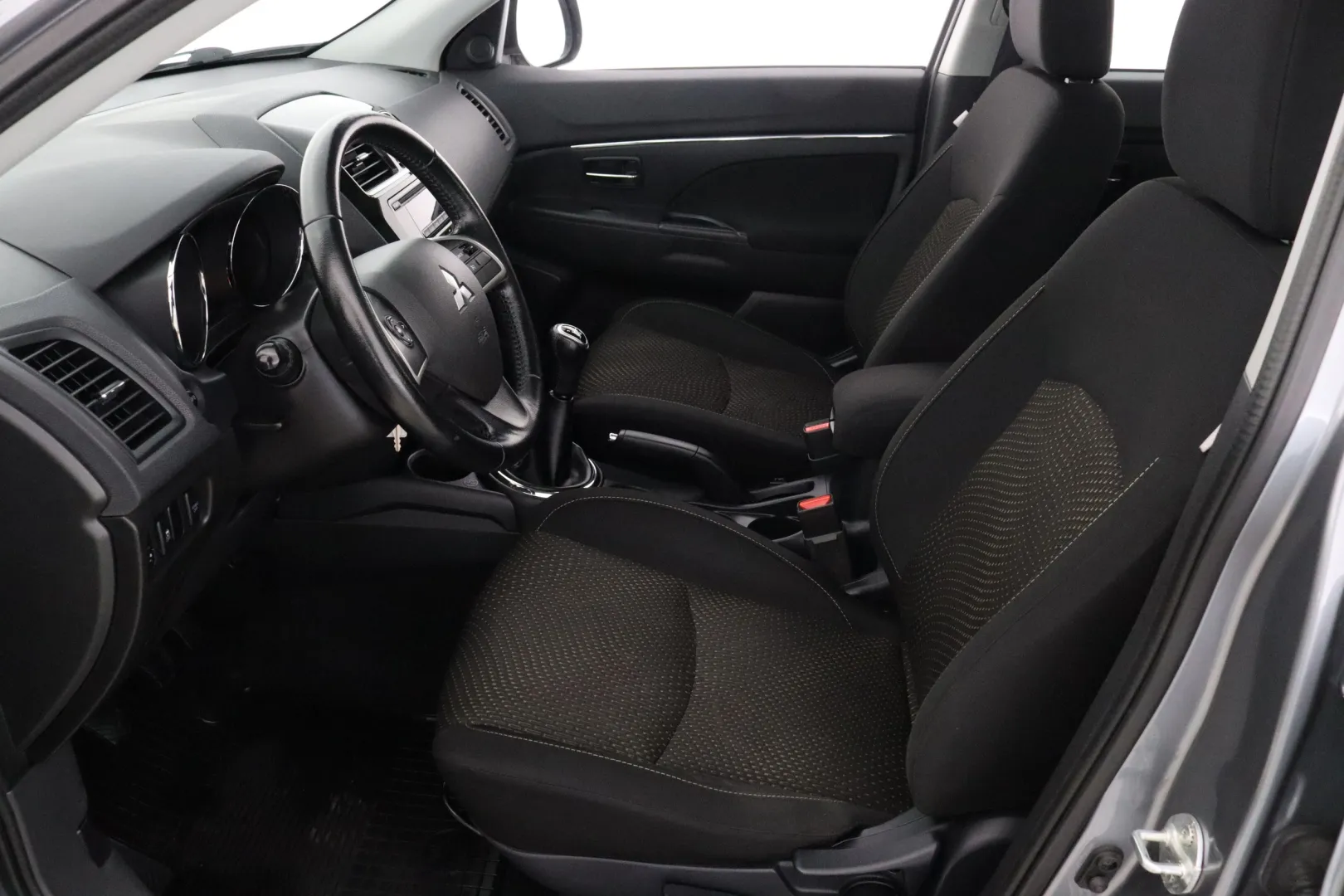 MITSUBISHI ASX LMK-655 carousel image