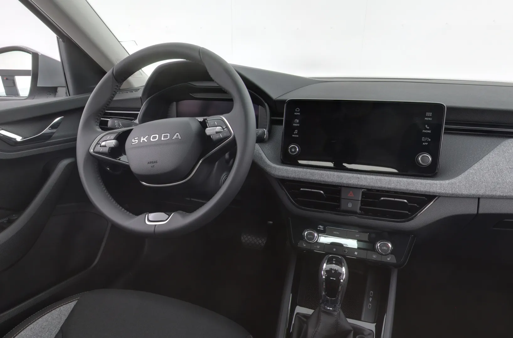 Skoda Kamiq GRR-744 carousel image