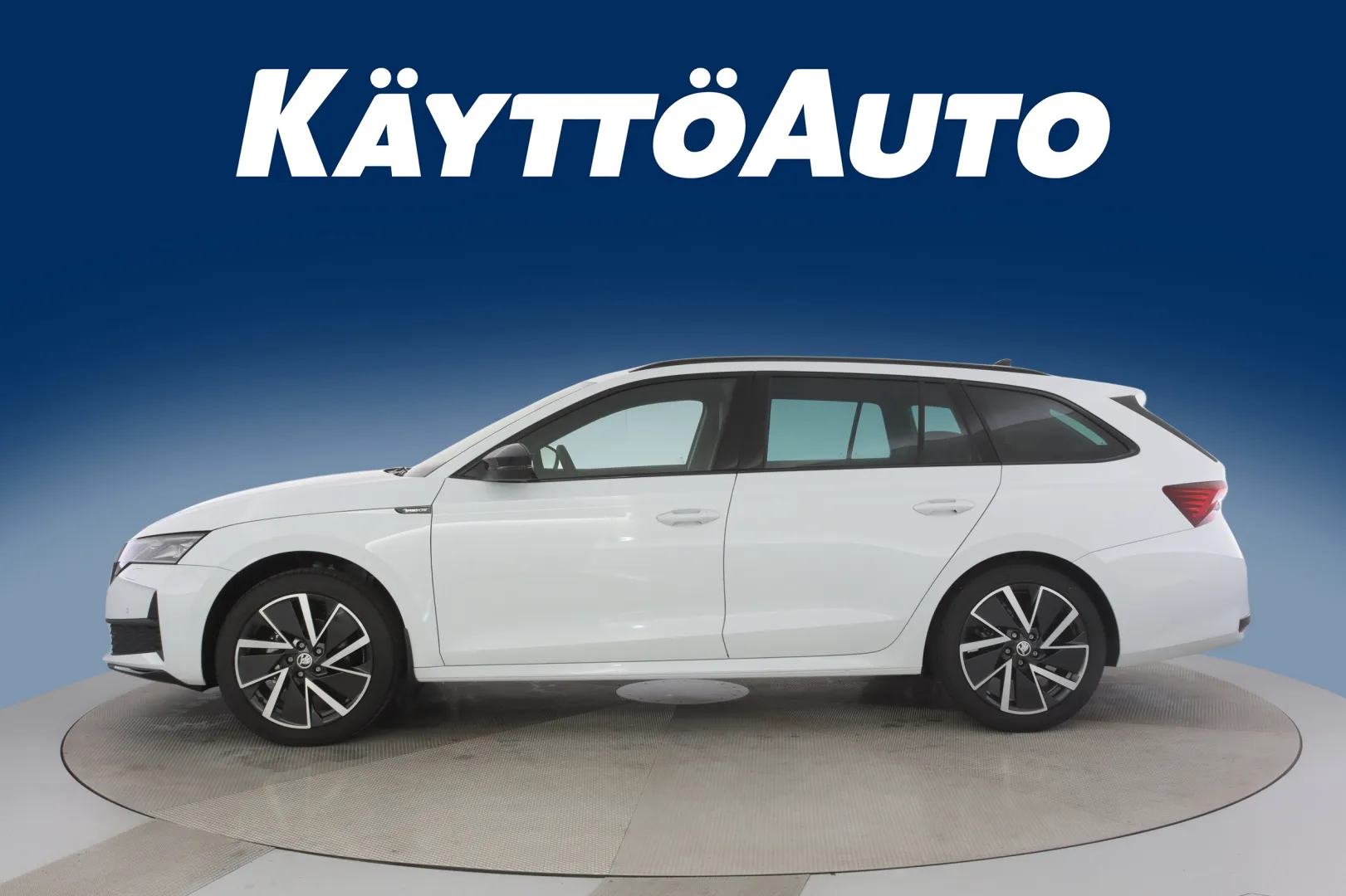 Skoda Octavia CRZ-799 carousel image