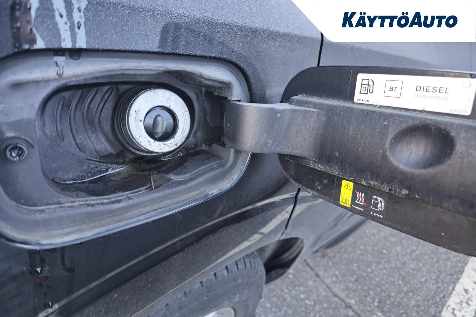 Volvo XC60 FMZ-855 carousel image