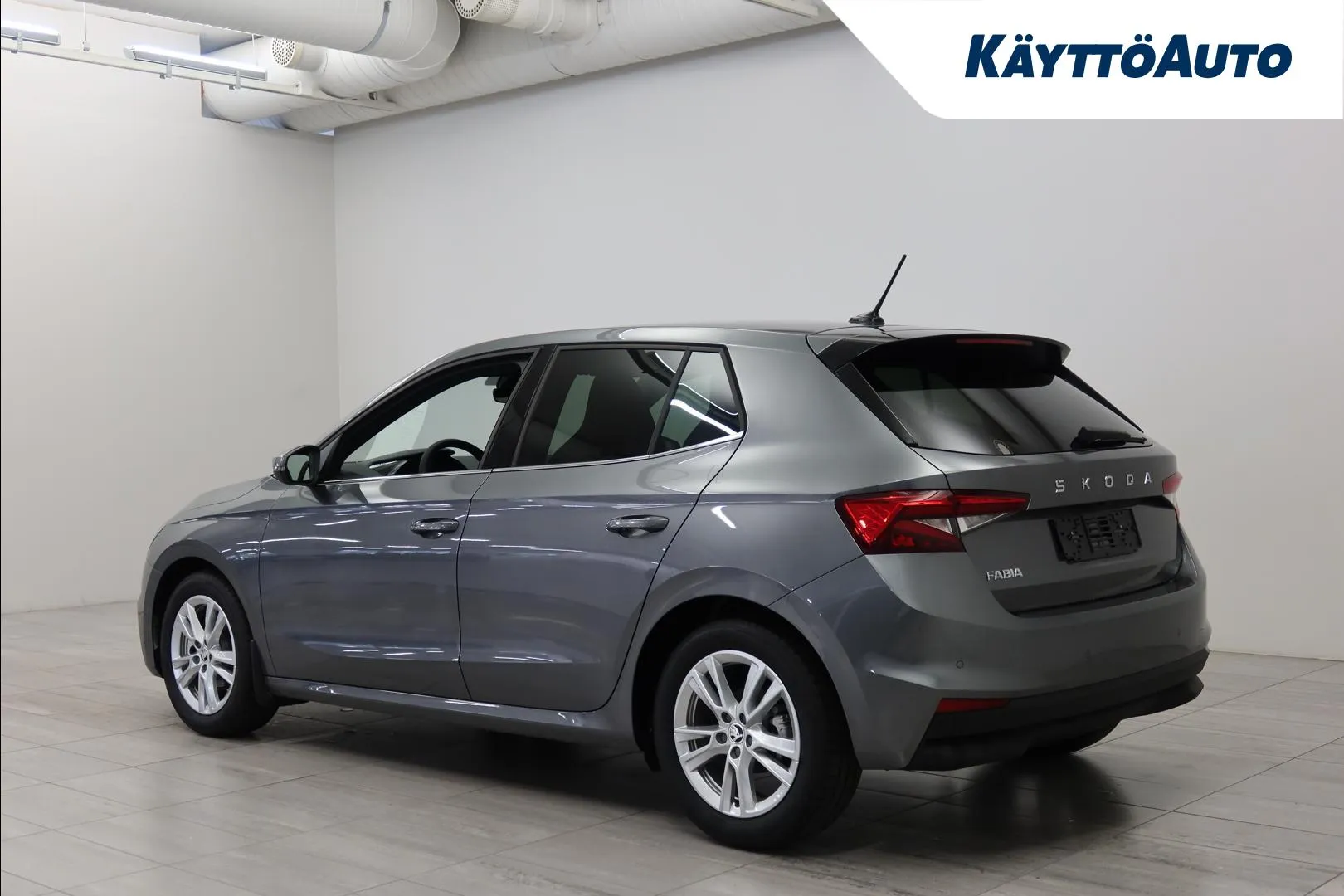 Skoda Fabia RXA-772 carousel image