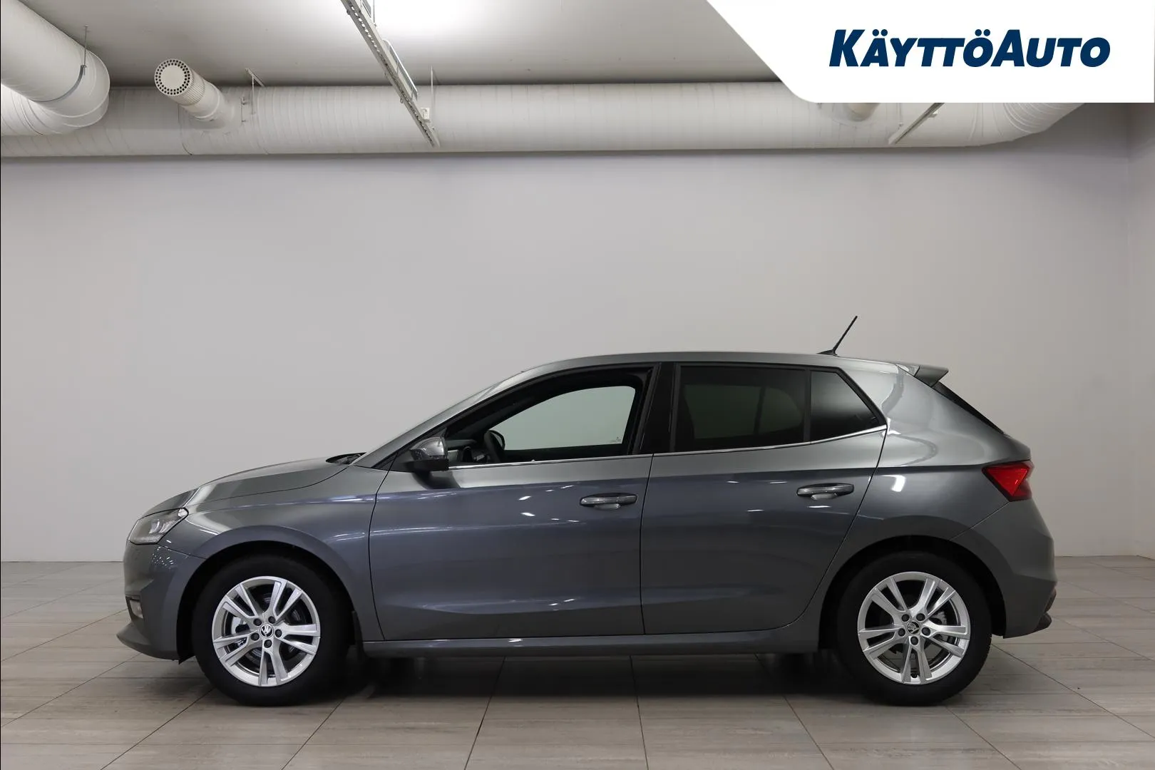 Skoda Fabia RXA-772 carousel image